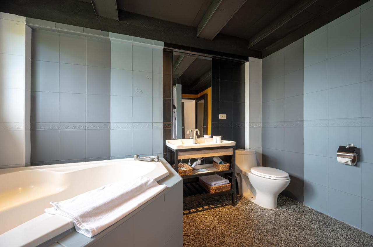 Motel 東旅驛棧 Jiaoxi Exterior foto