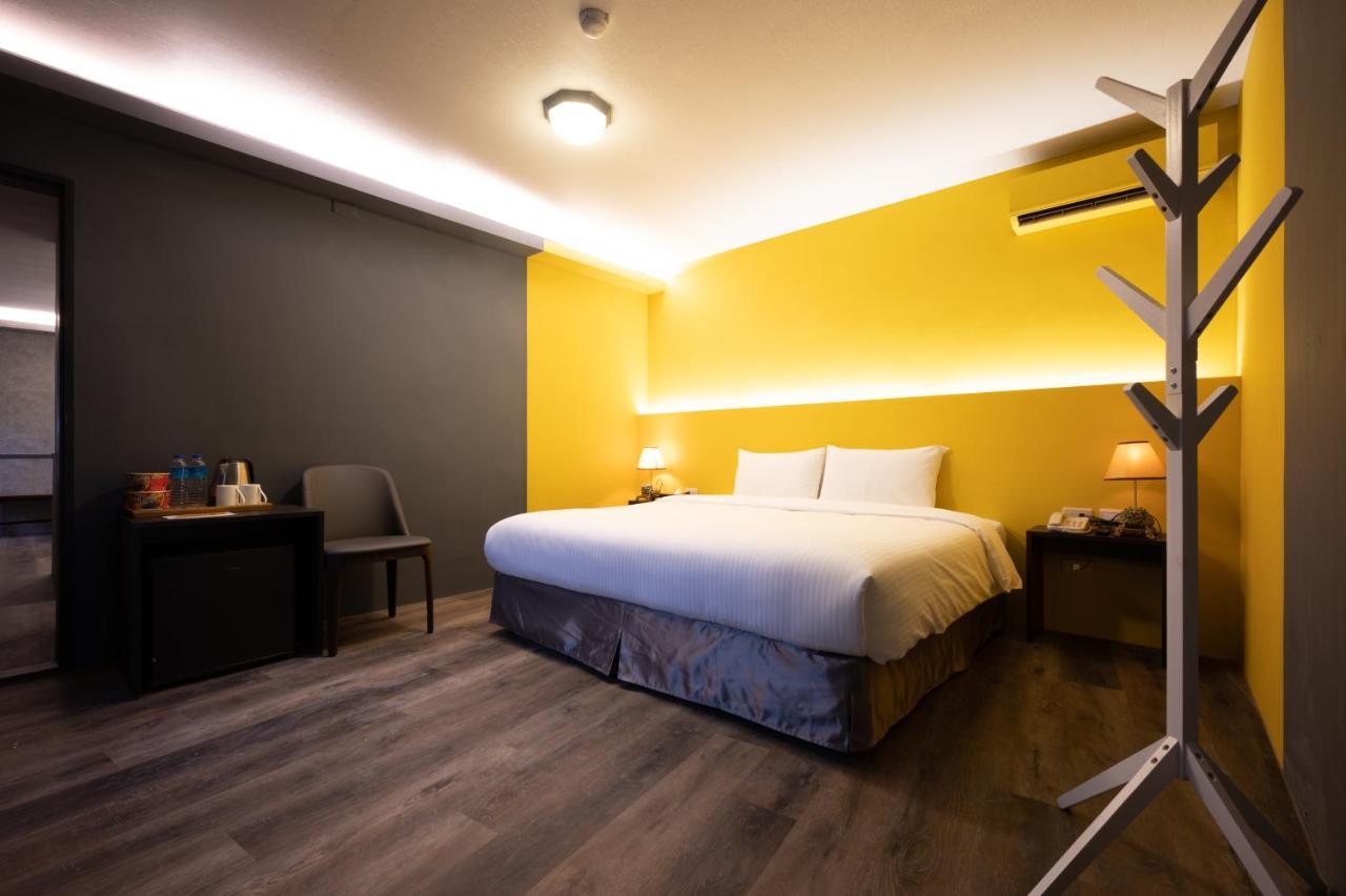 Motel 東旅驛棧 Jiaoxi Exterior foto
