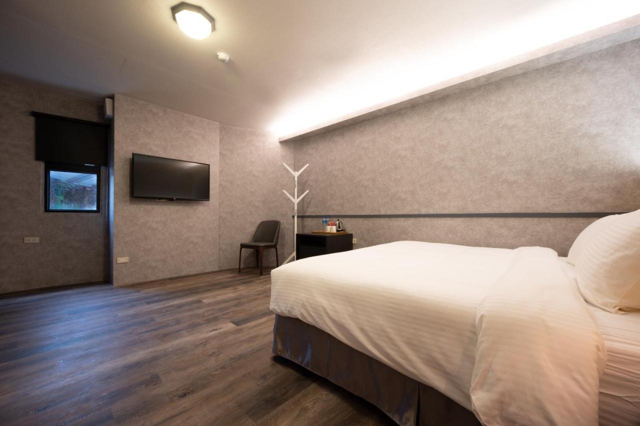 Motel 東旅驛棧 Jiaoxi Exterior foto